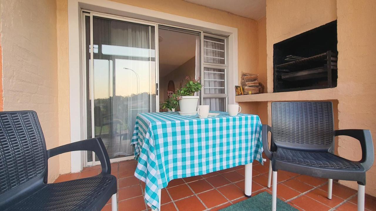 Escape To Paradise: Beachside Apartment Jeffreys Bay Εξωτερικό φωτογραφία